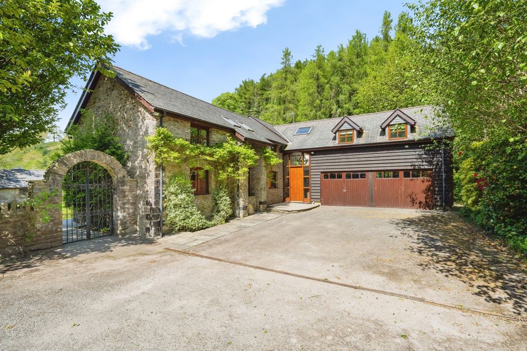 Property photo 1 of 39 Pbox-Img.Jpg