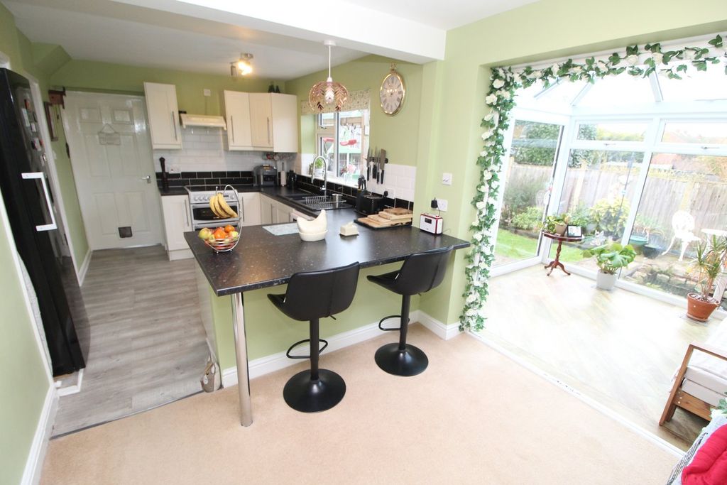 Property photo 3 of 23