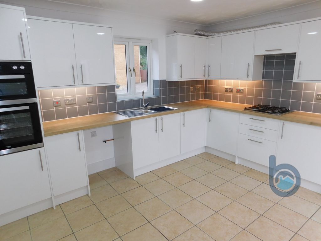 Property photo 2 of 29