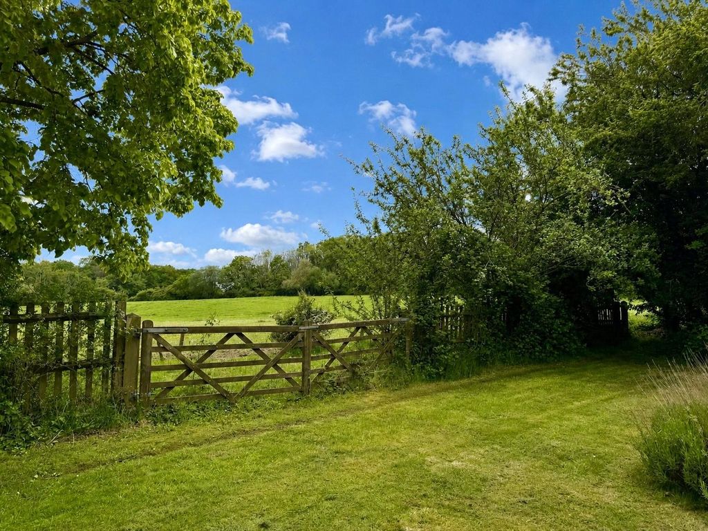 Property photo 3 of 17 Picture No. 03