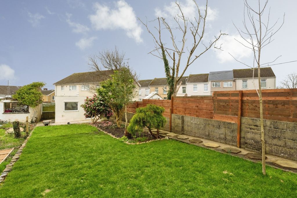 Property photo 3 of 20 Pbox-Img.Jpg