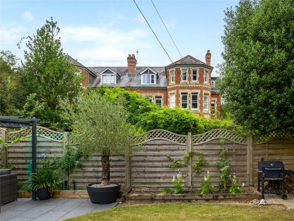 Property photo 1 of 9 Top Bourne