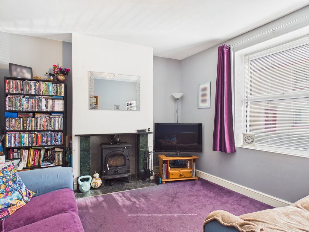 Property photo 2 of 14