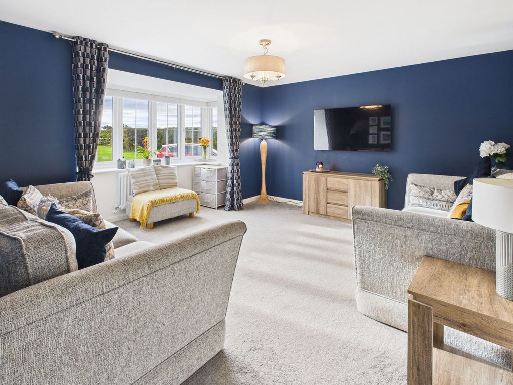 Property photo 2 of 35