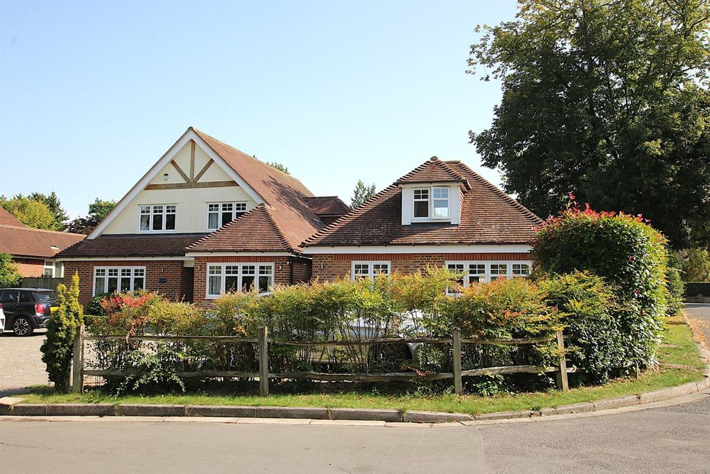 Property photo 1 of 29 Img_0240.Jpg