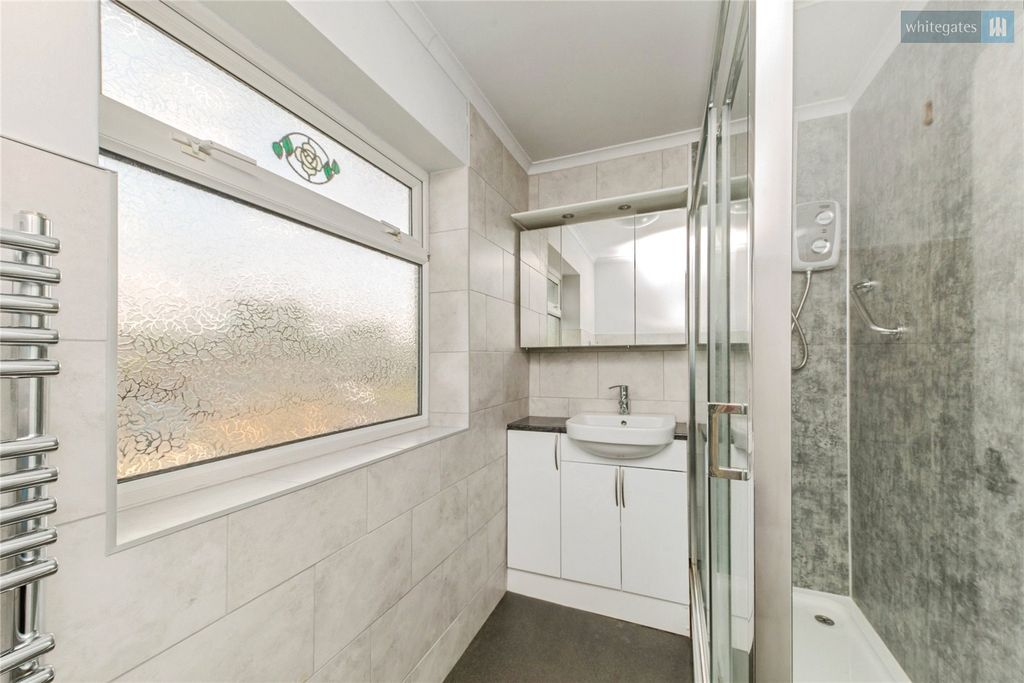 Property photo 2 of 18 Picture No. 01