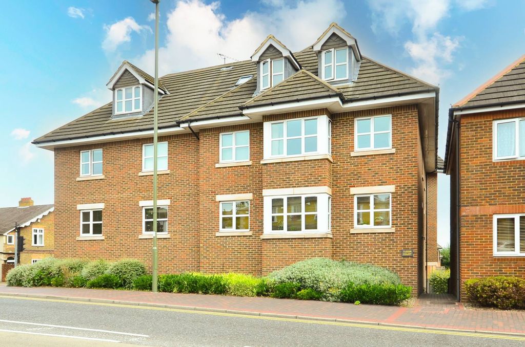 Property photo 2 of 8