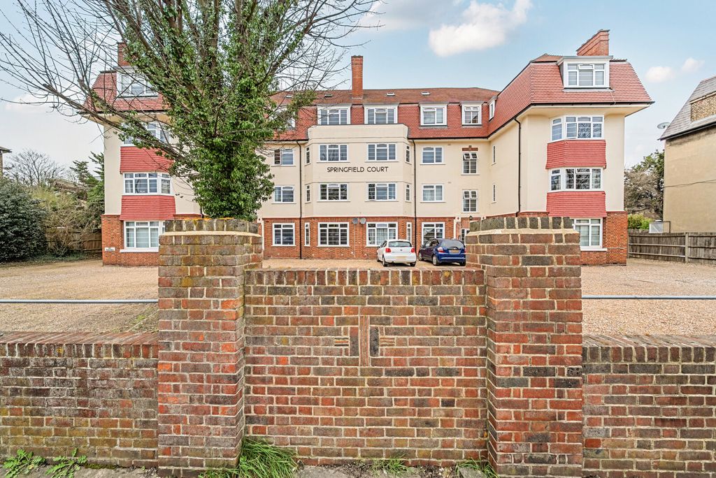 Property photo 1 of 11 Exterior