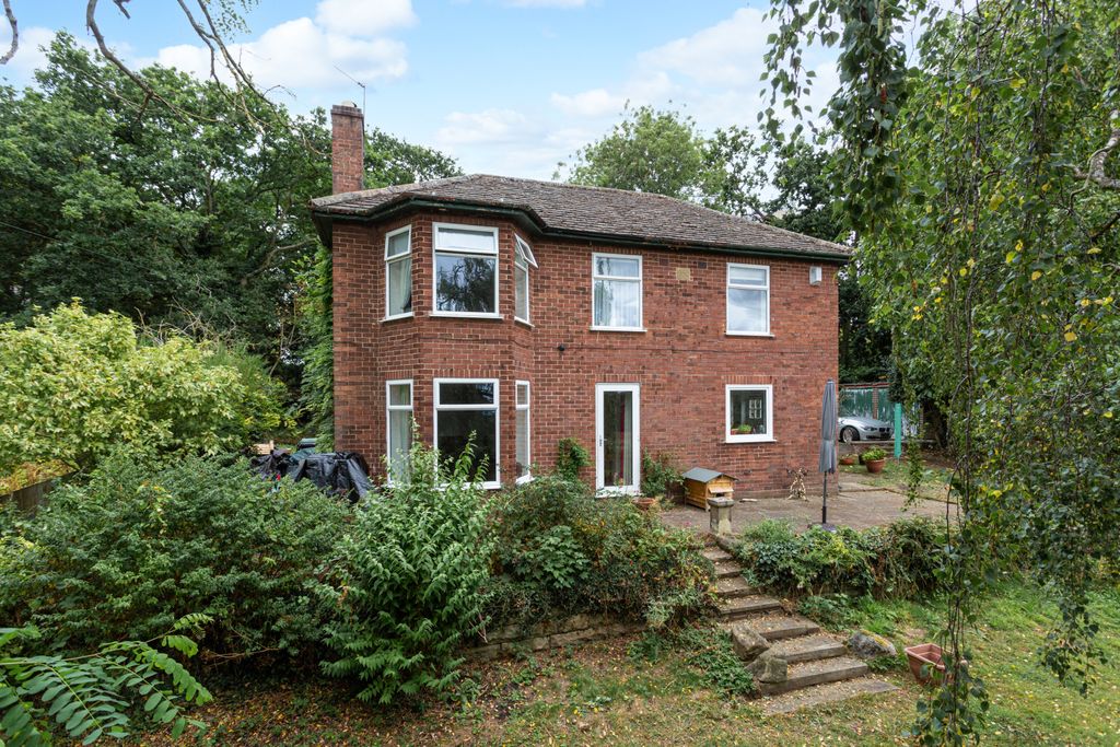 Property photo 1 of 17 External