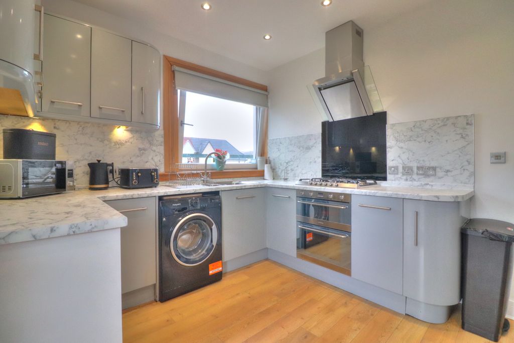 Property photo 3 of 18 Img_6408_09_10