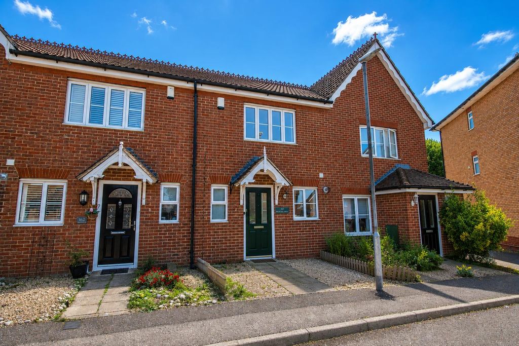 2 bed terraced house for saleMalkin Drive, Church Langley CM17