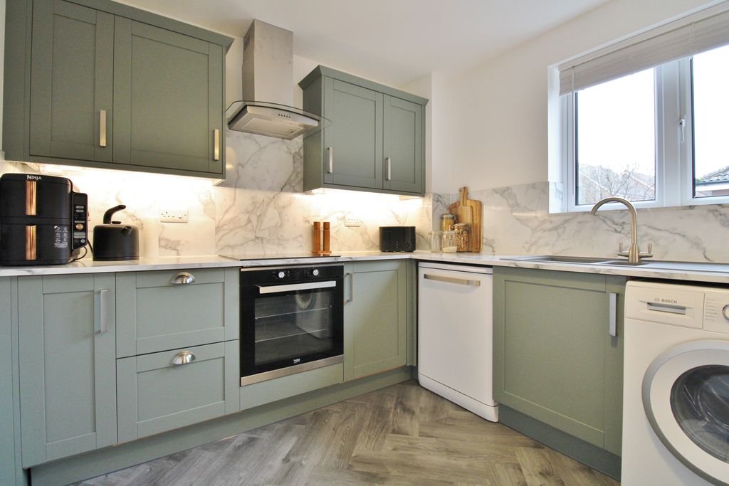 Property photo 3 of 29