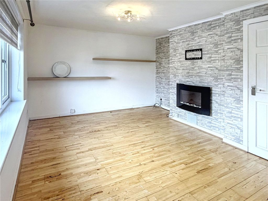 Property photo 3 of 12 Picture No. 03