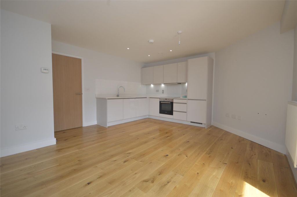 Property photo 2 of 7 Lounge/Diner