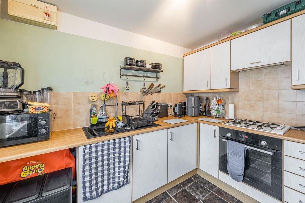 Property photo 2 of 15