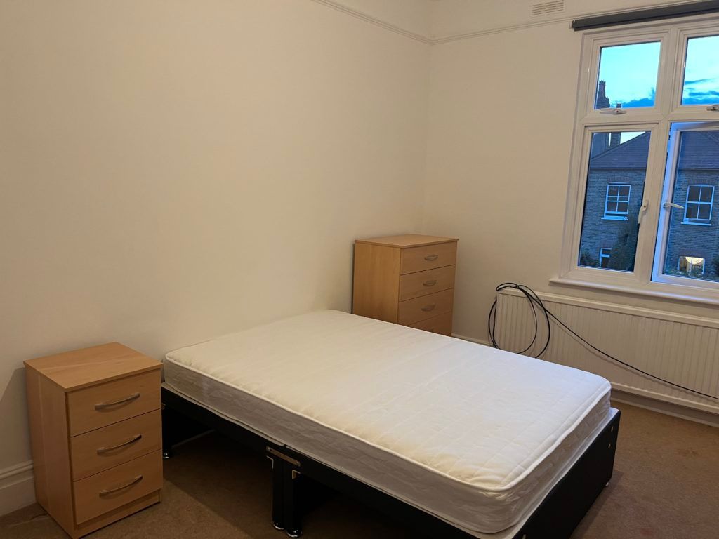 Property photo 3 of 8