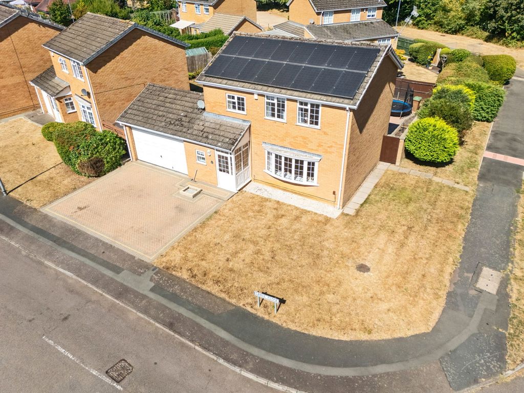 Property photo 2 of 28
