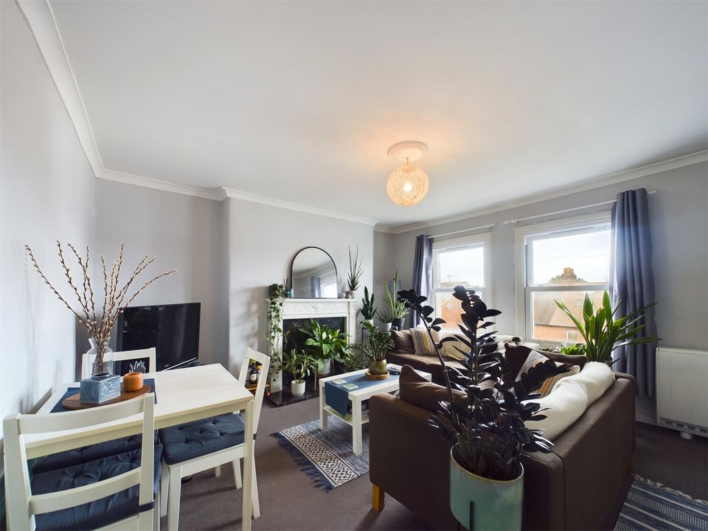 Property photo 1 of 5 Picture No. 19