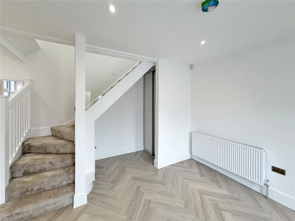 Property photo 3 of 25 Picture No. 05
