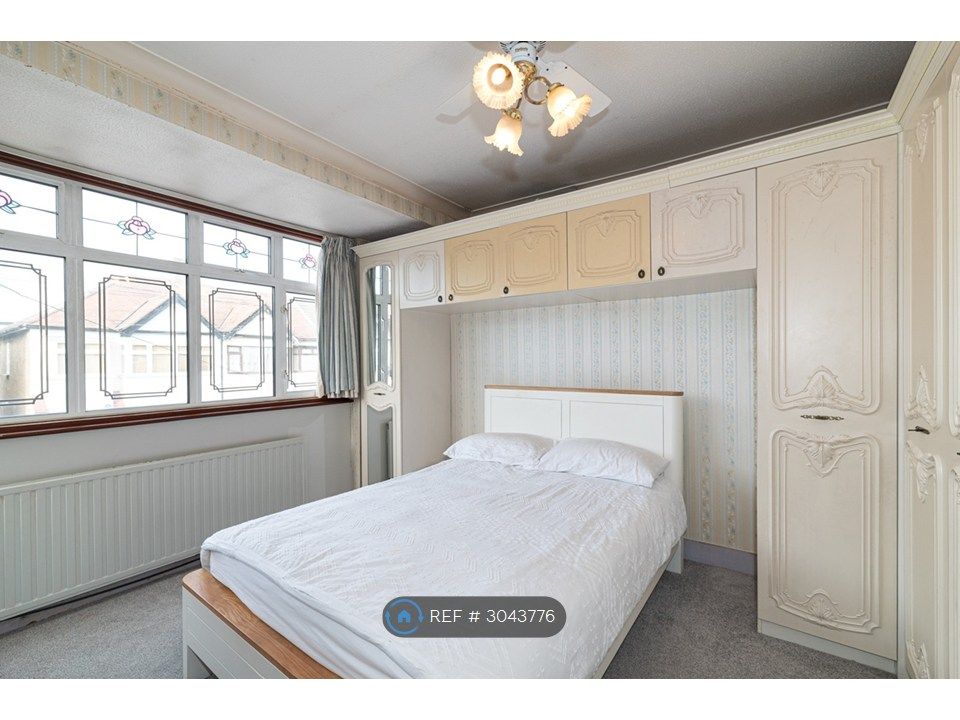 Property photo 3 of 21