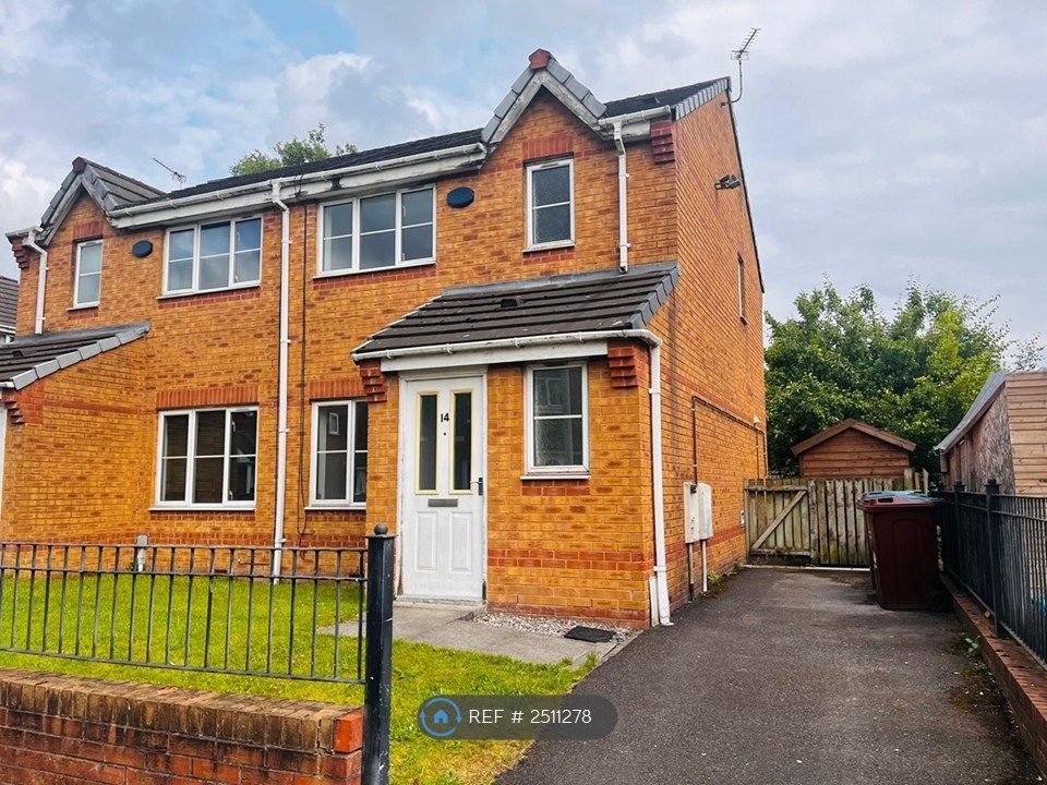 Property photo 1 of 12