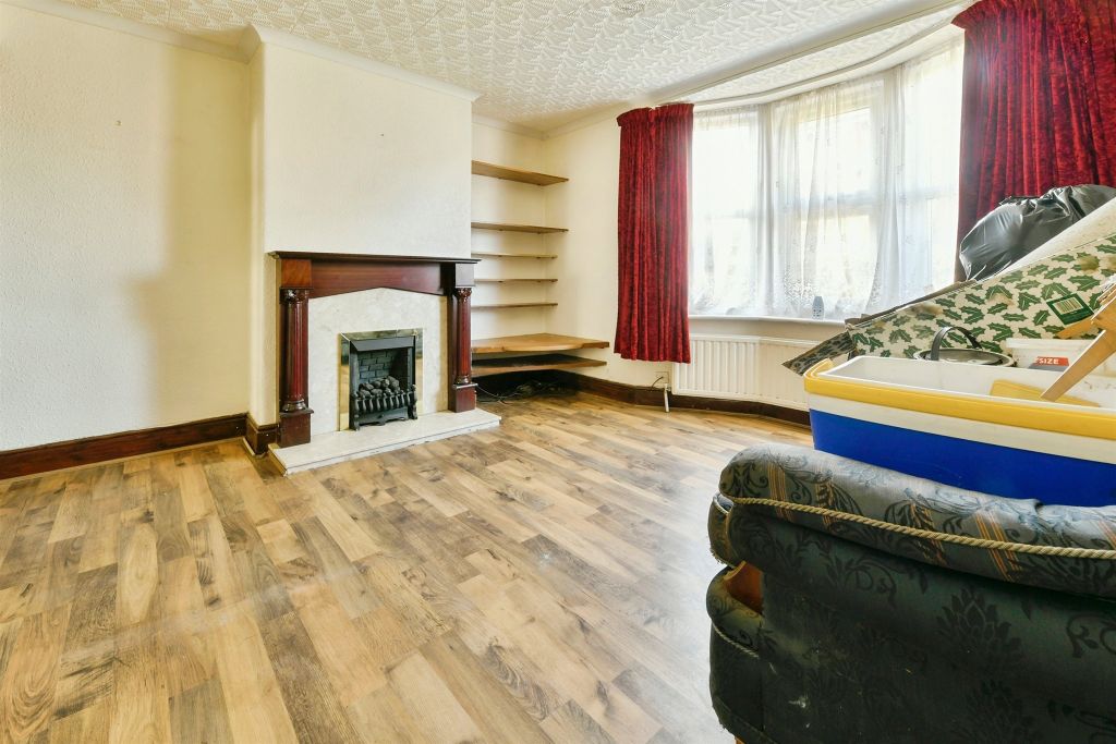 Property photo 2 of 17