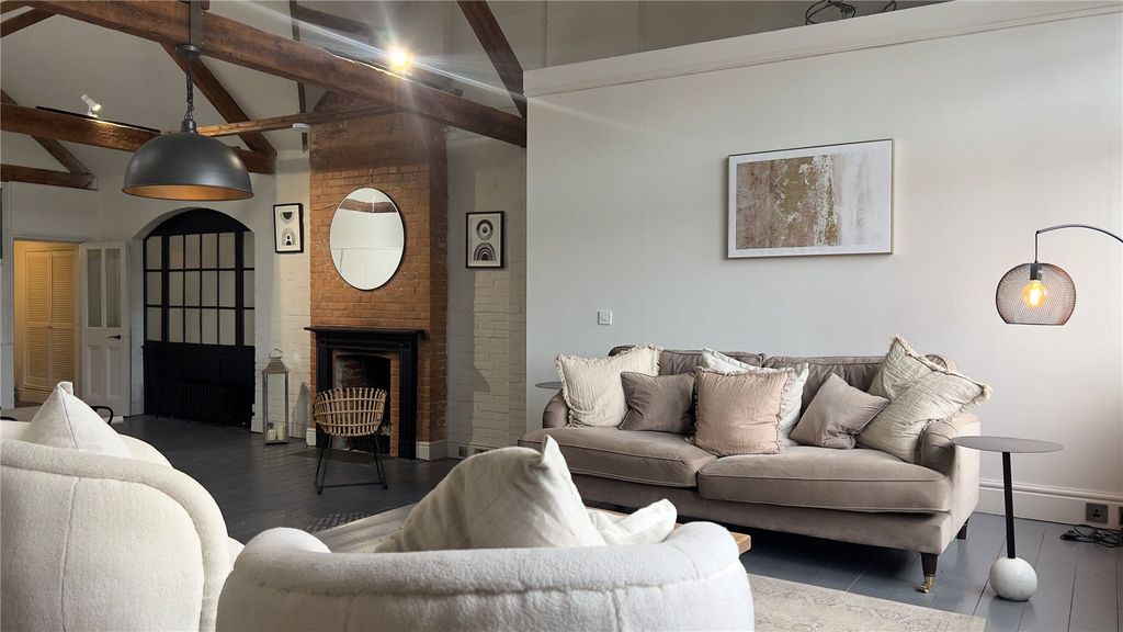 Property photo 3 of 14 Picture No. 25