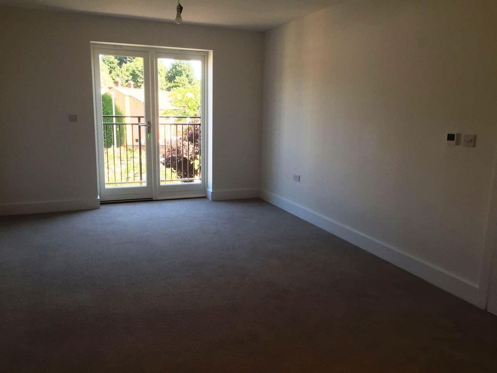 Property photo 3 of 9 Living Room
