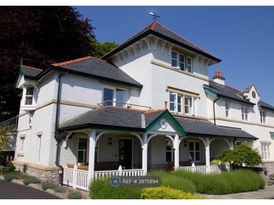 Property photo 3 of 17 22 Graythwaite Court Grange-Over-Sands