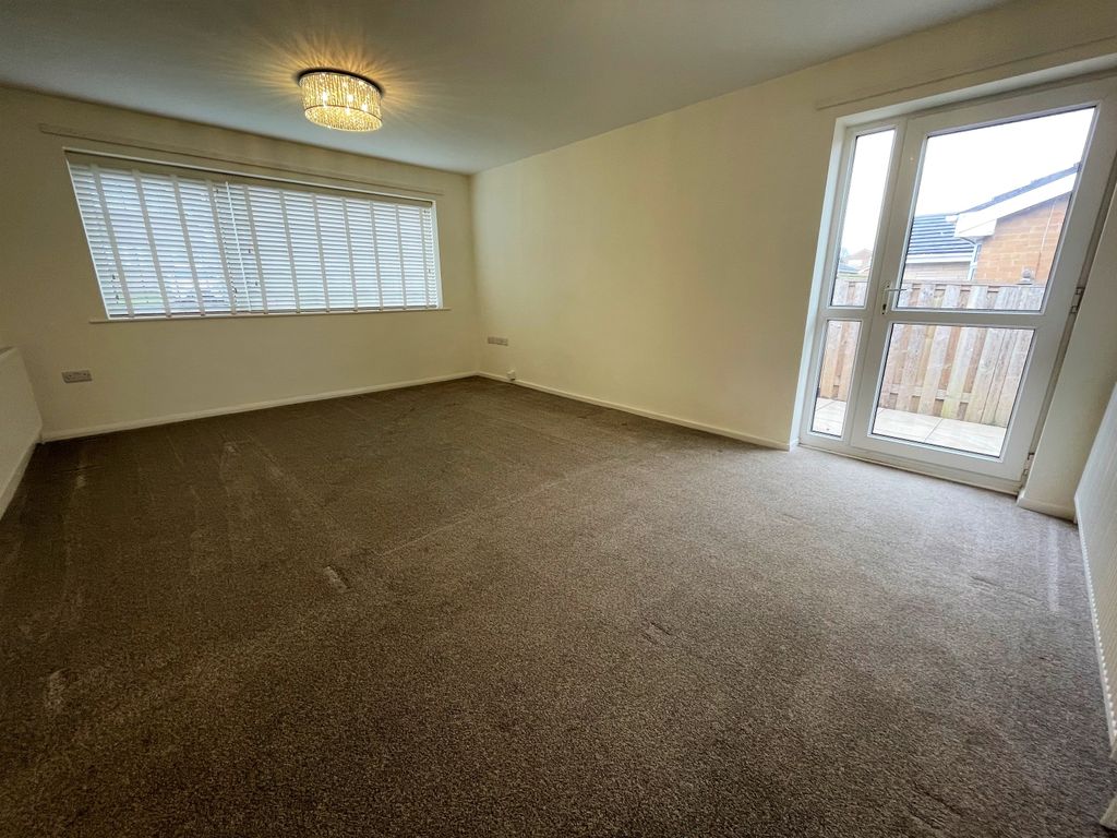 Property photo 3 of 14 Img_3122