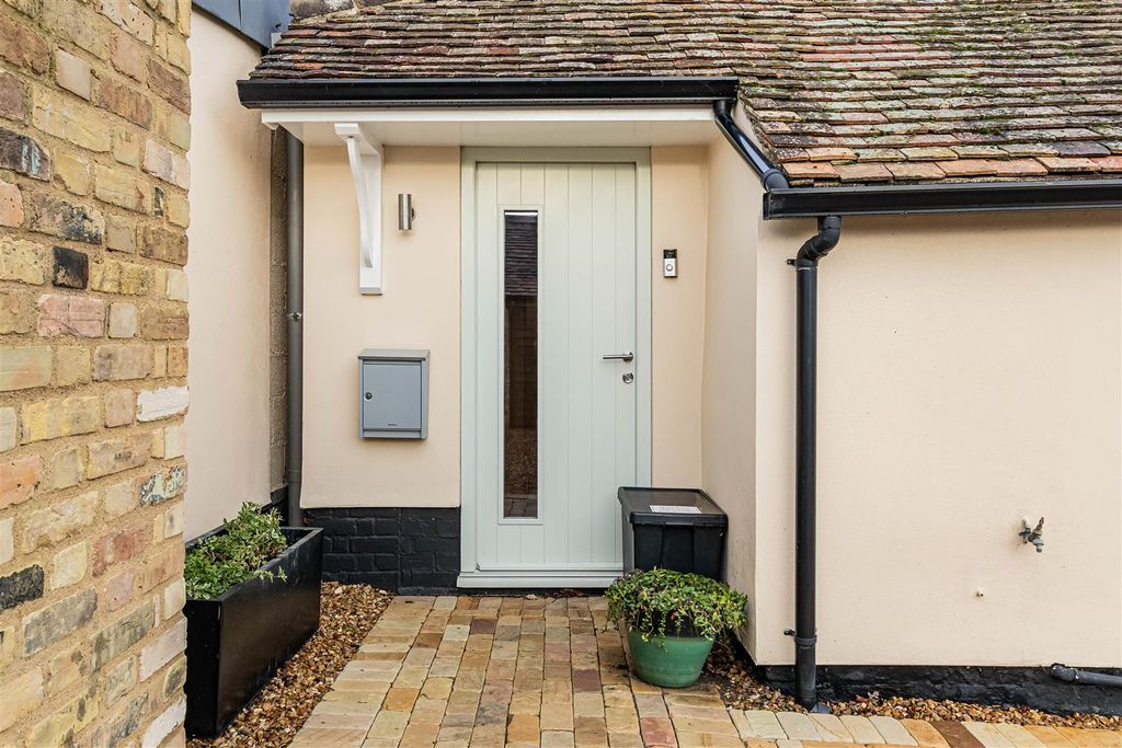 Property photo 2 of 46 36_69630.Jpg