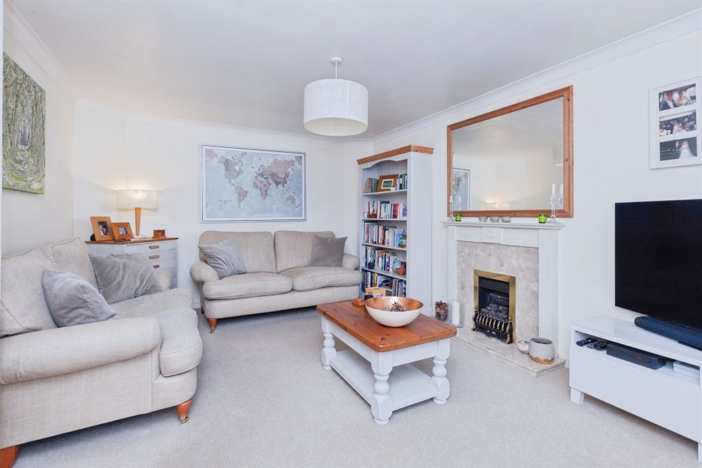 Property photo 3 of 19