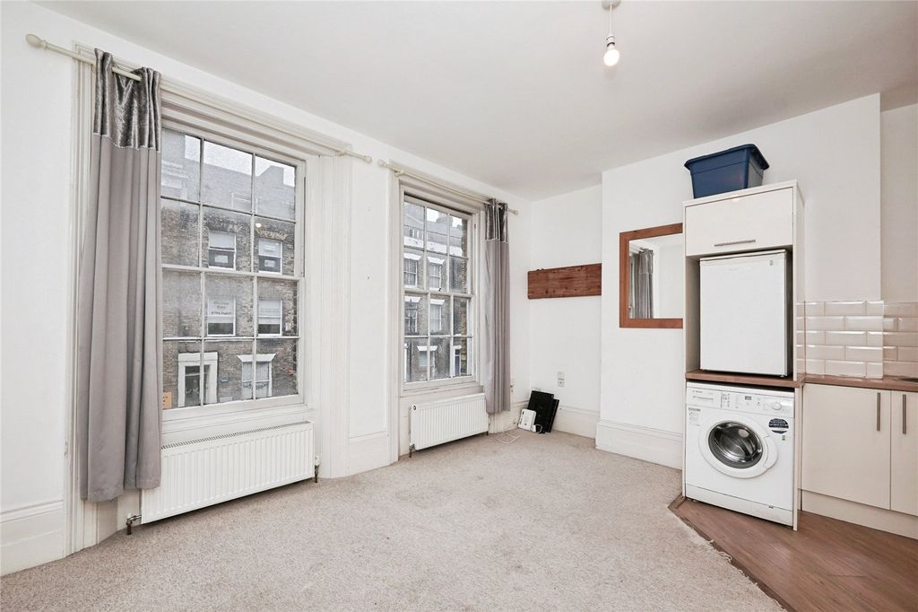 Property photo 3 of 8 Picture No. 26