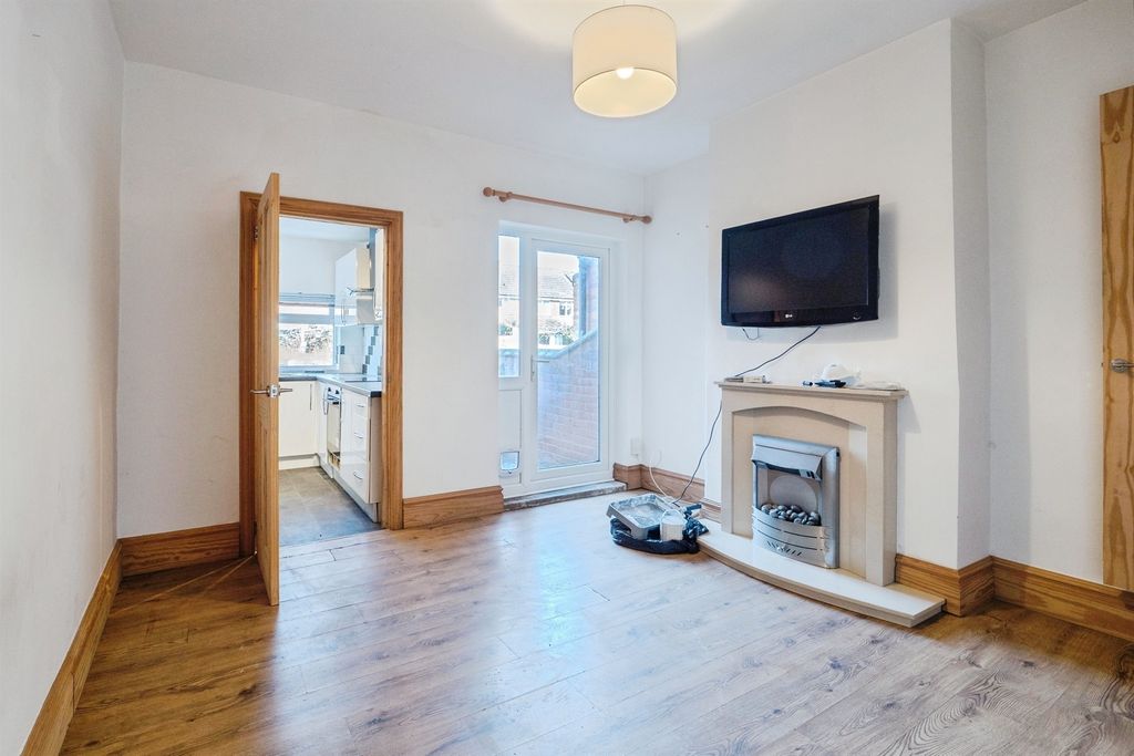 Property photo 3 of 16