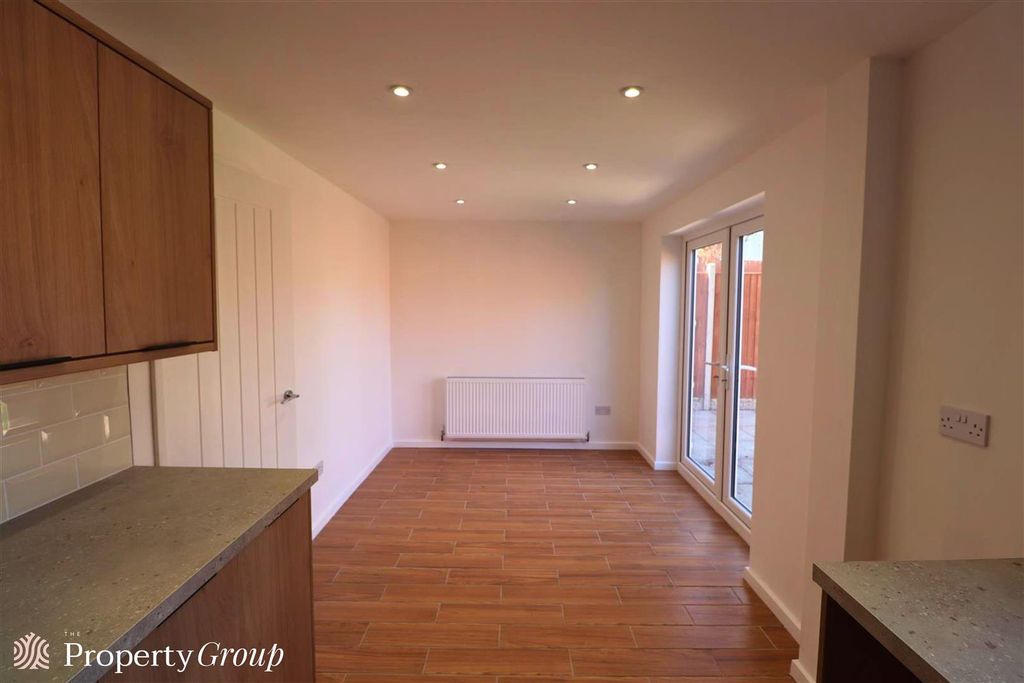 Property photo 3 of 15 Edale Way 6  (3).Png