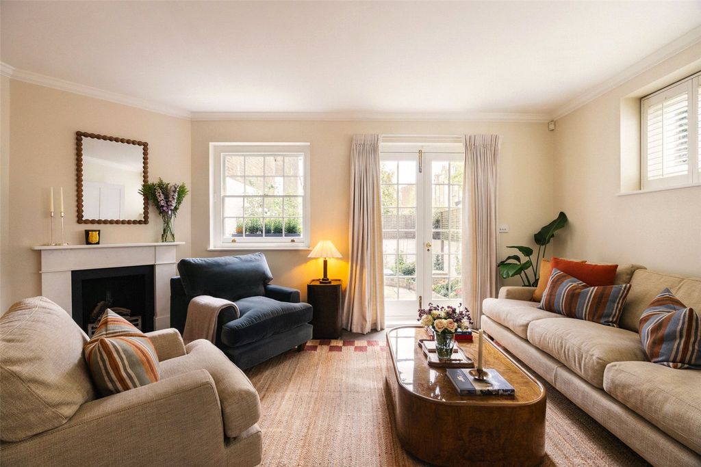 Property photo 1 of 16 Reception