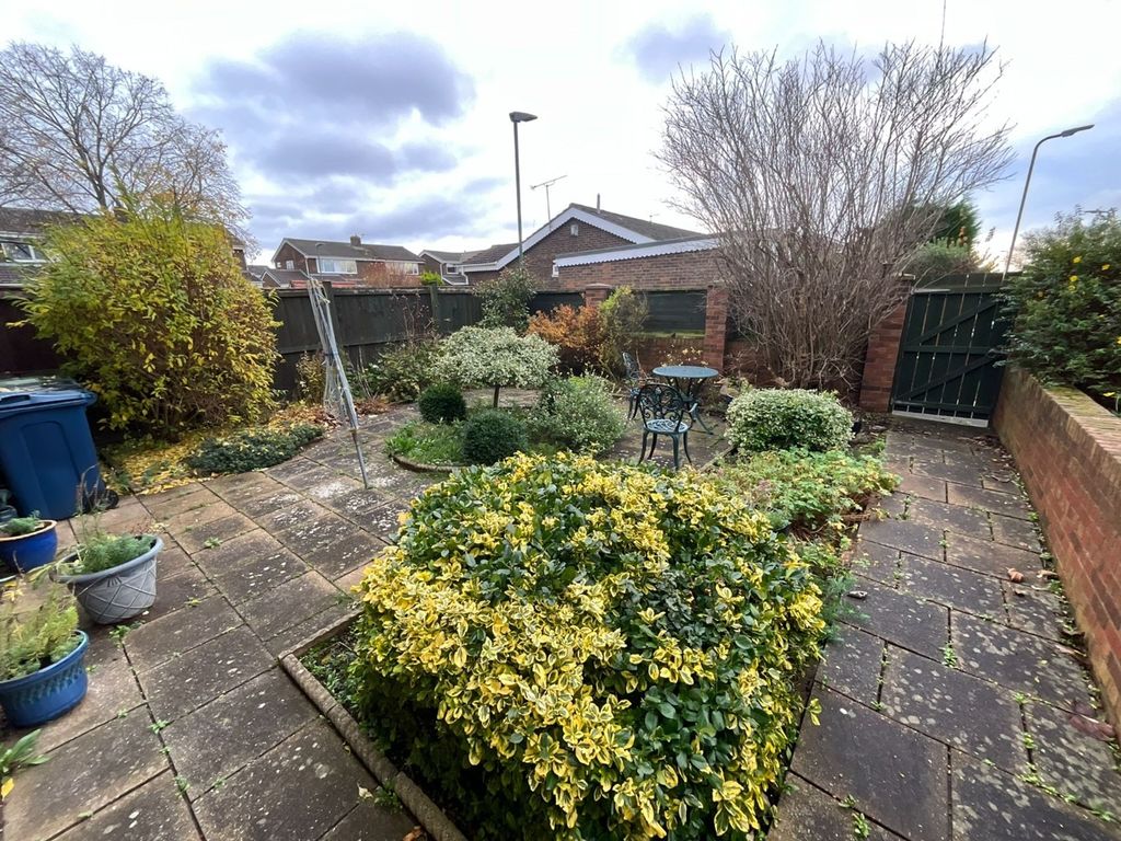 Property photo 3 of 12