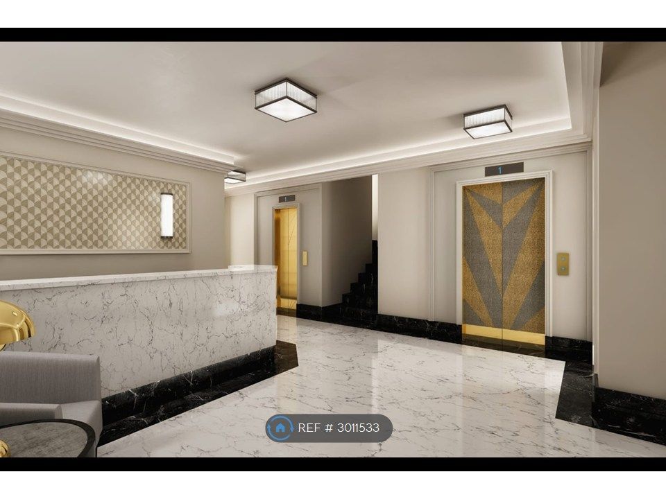 Property photo 2 of 15 Main Entrance Hall
