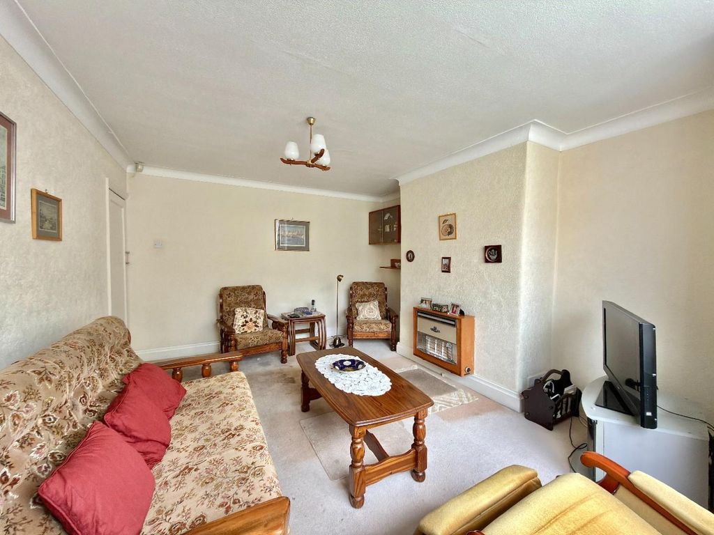 Property photo 3 of 22