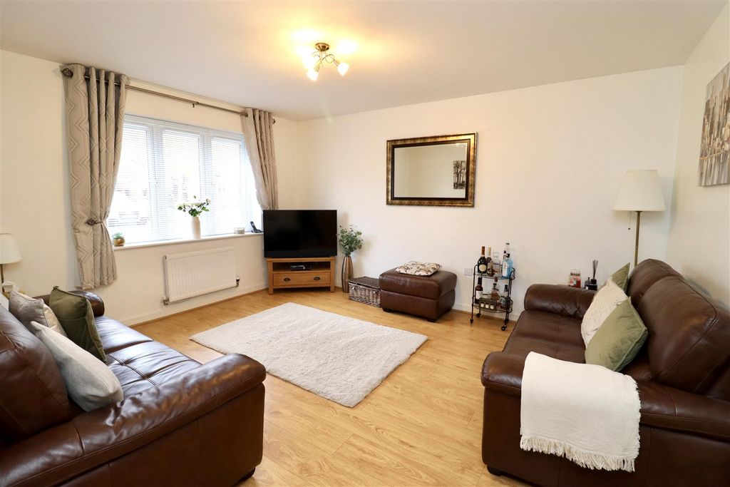 Property photo 2 of 12 Image00008.Jpeg