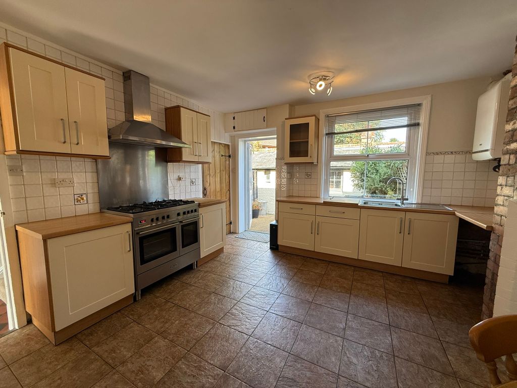 Property photo 3 of 12 Picture No. 05