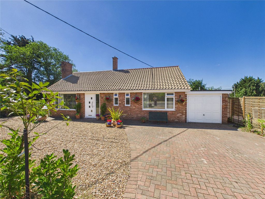 Property photo 1 of 21 Picture No. 01