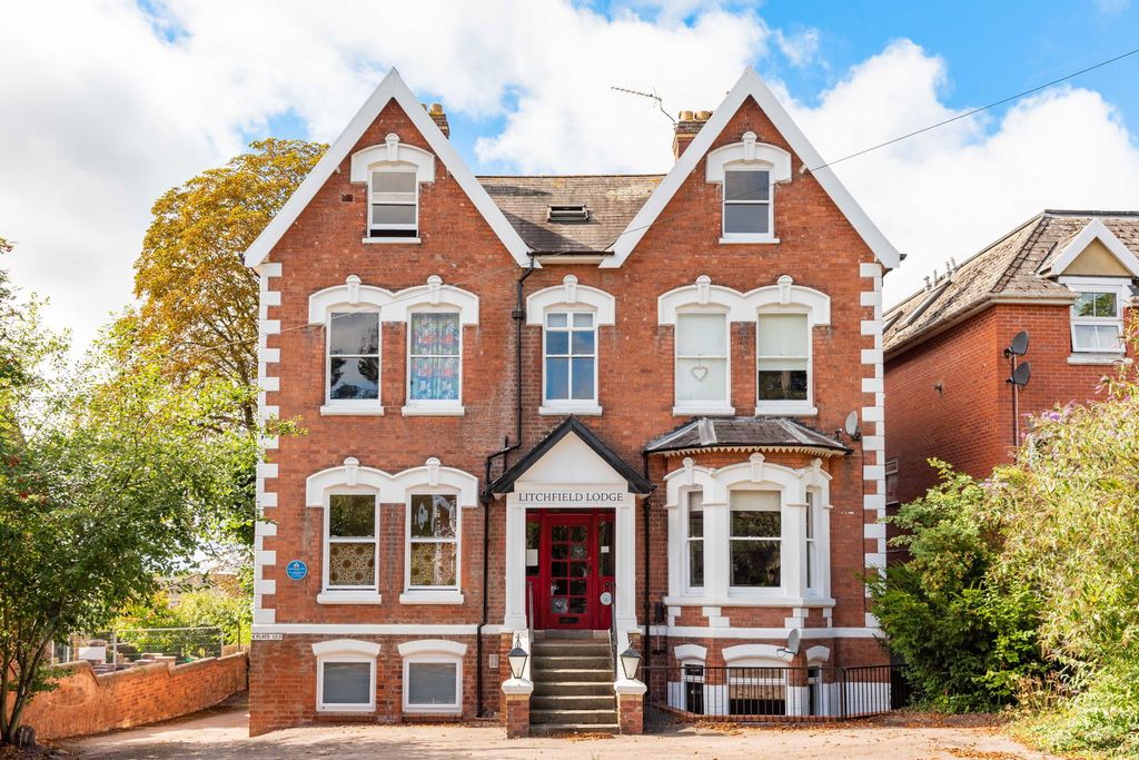 Property photo 1 of 13