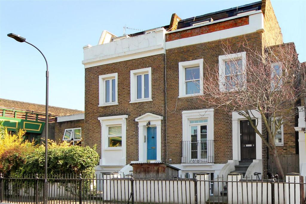 Property photo 1 of 10