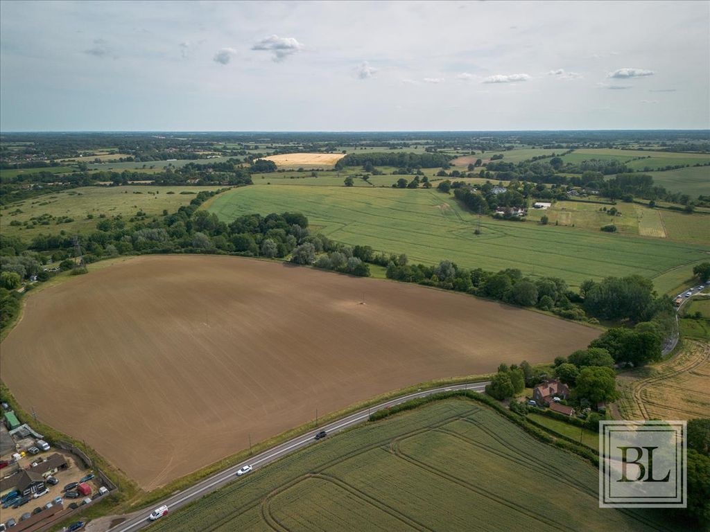 Property photo 1 of 3
