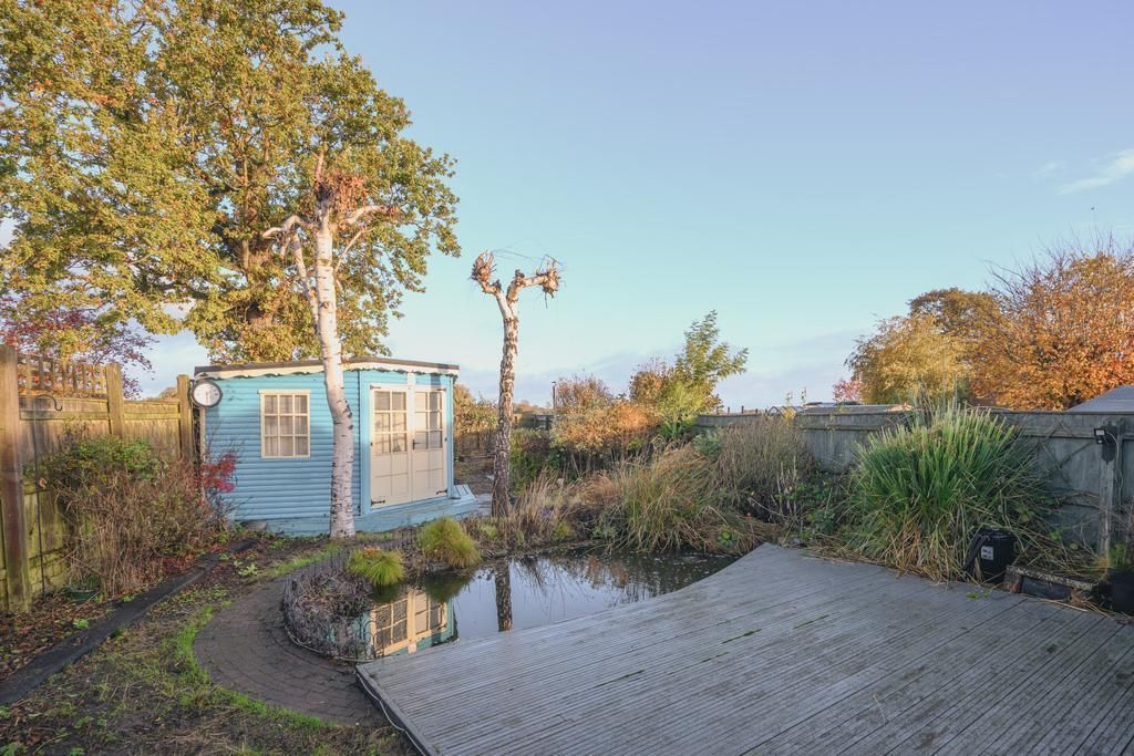 Property photo 2 of 21