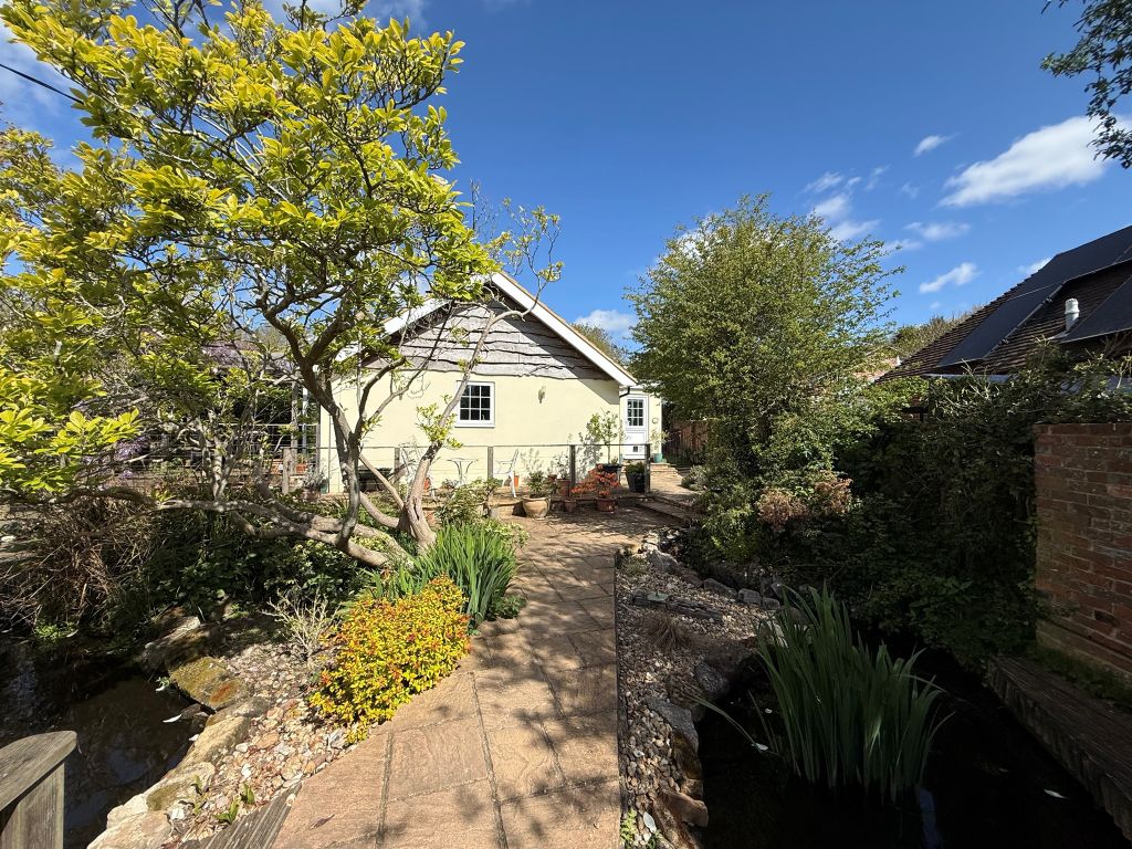 Property photo 1 of 30