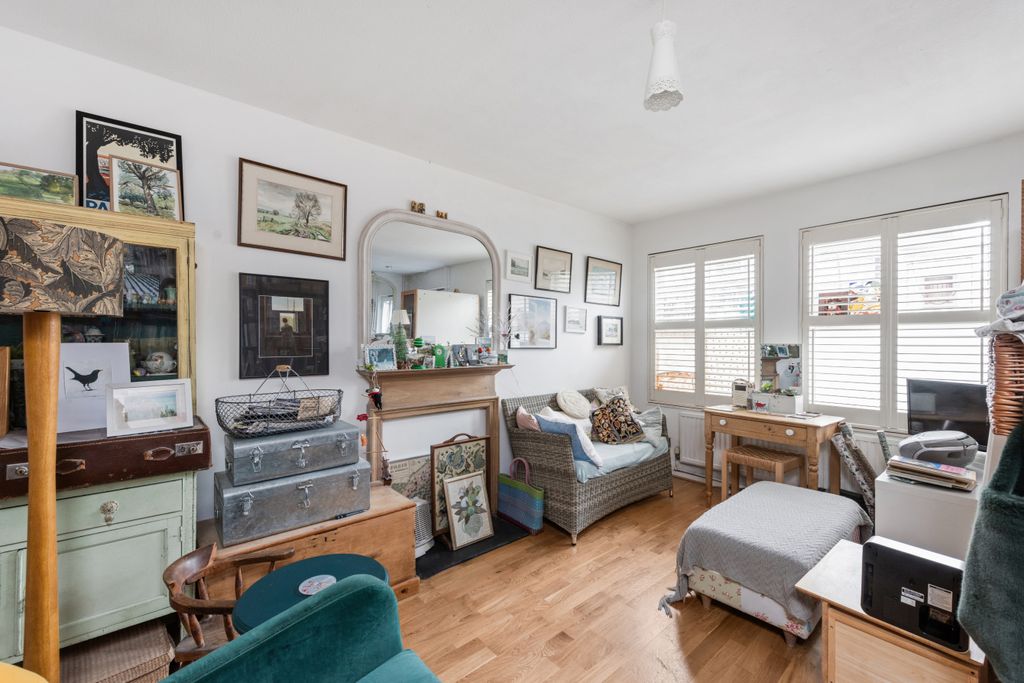 Property photo 2 of 12