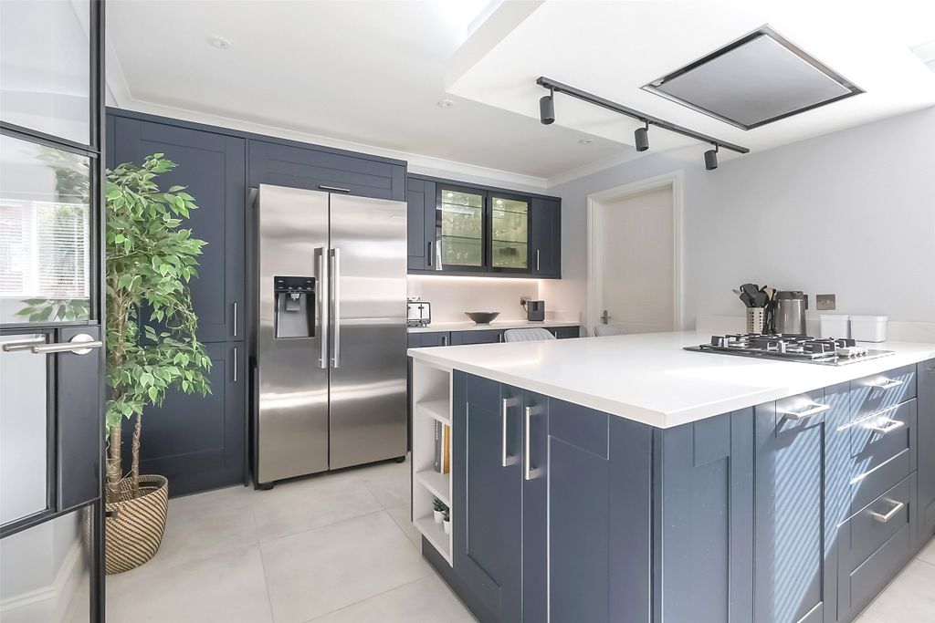 Property photo 1 of 19 Picture No. 18