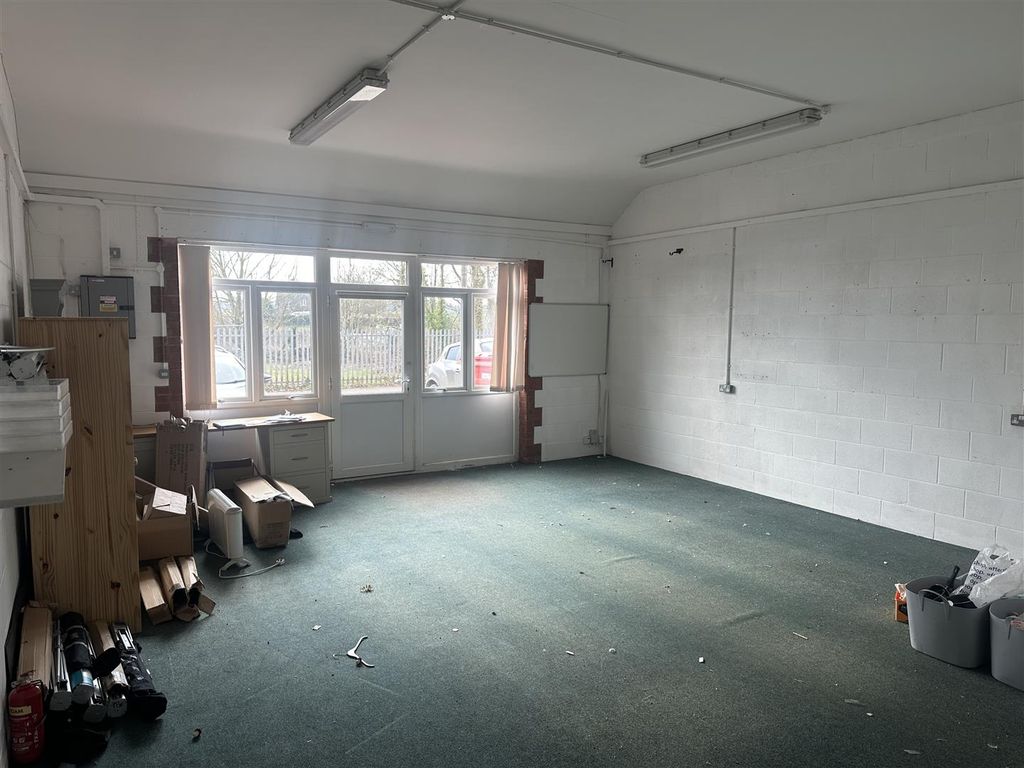 Property photo 2 of 6 Img_6559.Jpg